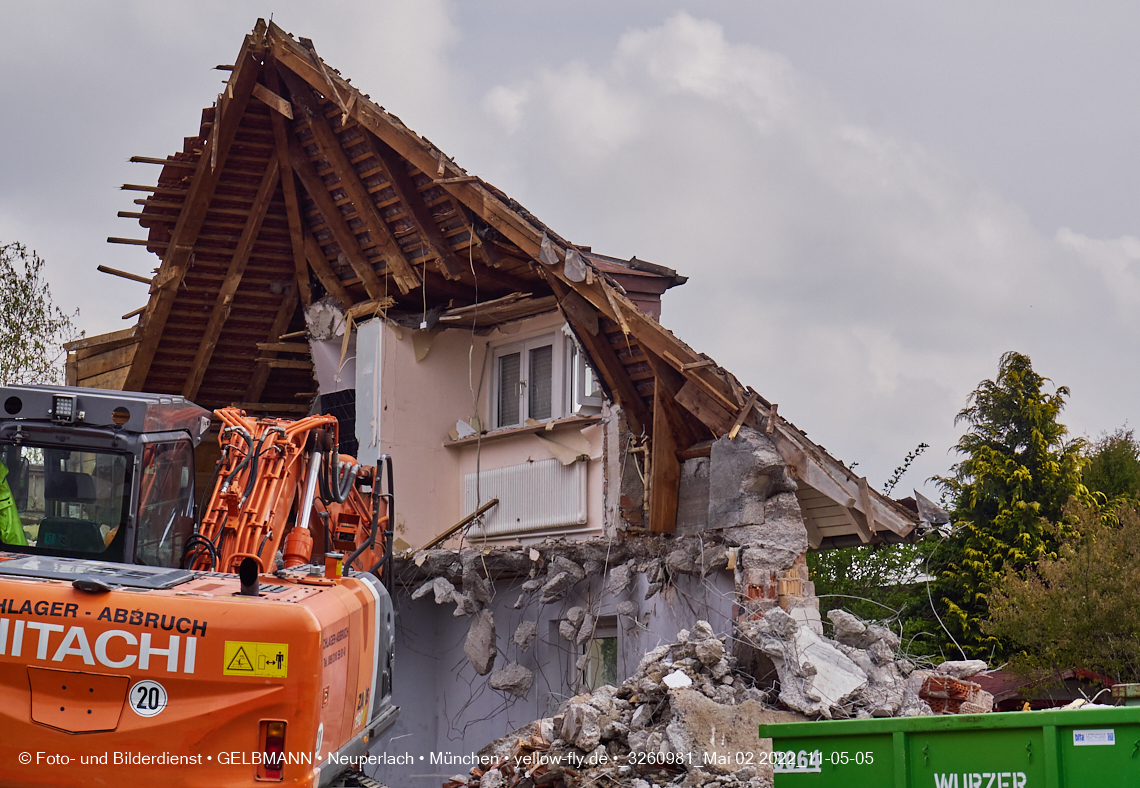 02.05.2022 - Baustelle Niederalmstraße 16